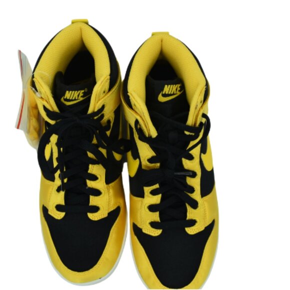 Women's Nike Dunk High - Picture 5 of 7